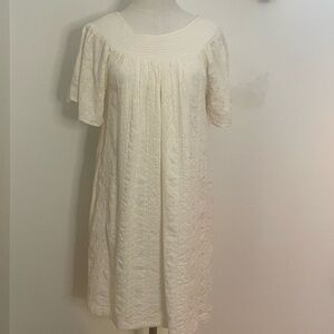 Old Navy Cotton/Rayon Smocked Eyelet Dress in Cream Size Medium NWT